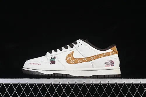 All categories Nk SB Dunk Series Nk SB Dunk Low High-end customized low-top sneakers Nike SB Dunk Low joint white, black and brown High-end customized low-top casual sneakers YF9511-916